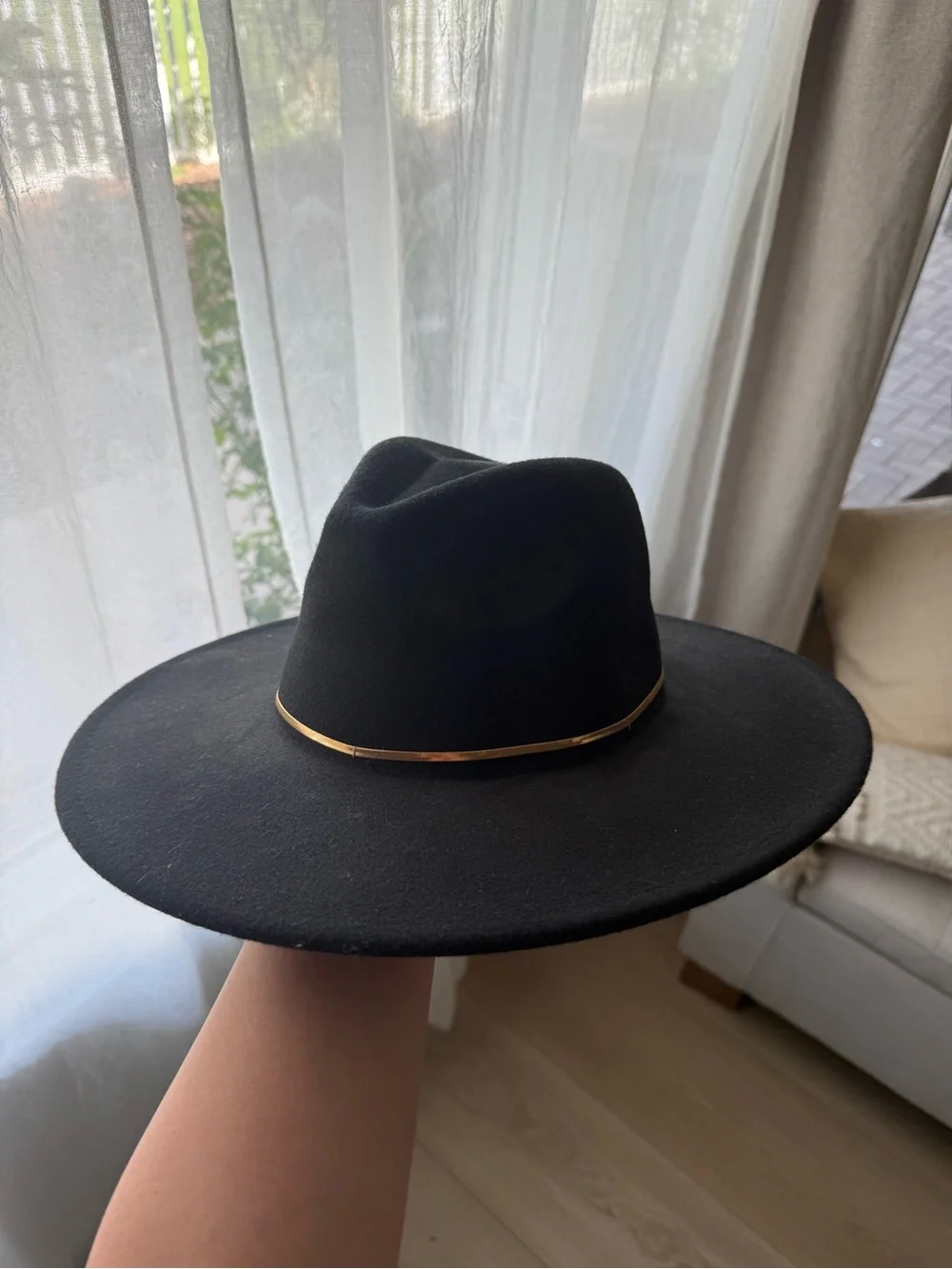 Windsor Black Felt Wide-Brim Hat with Gold Accent Band